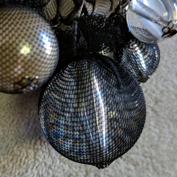 Gray color Cara n.c. necklace - Picture 6 of 10